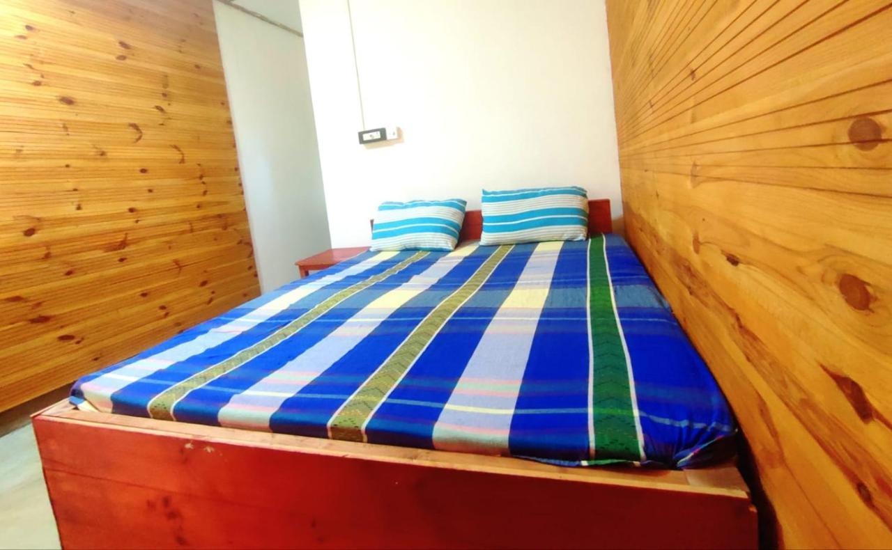 Walkers Hostel Тринкомали Экстерьер фото