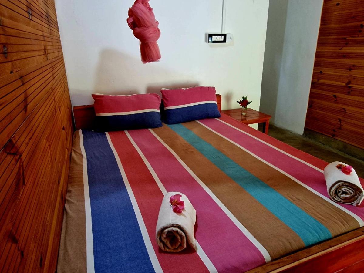 Walkers Hostel Тринкомали Экстерьер фото